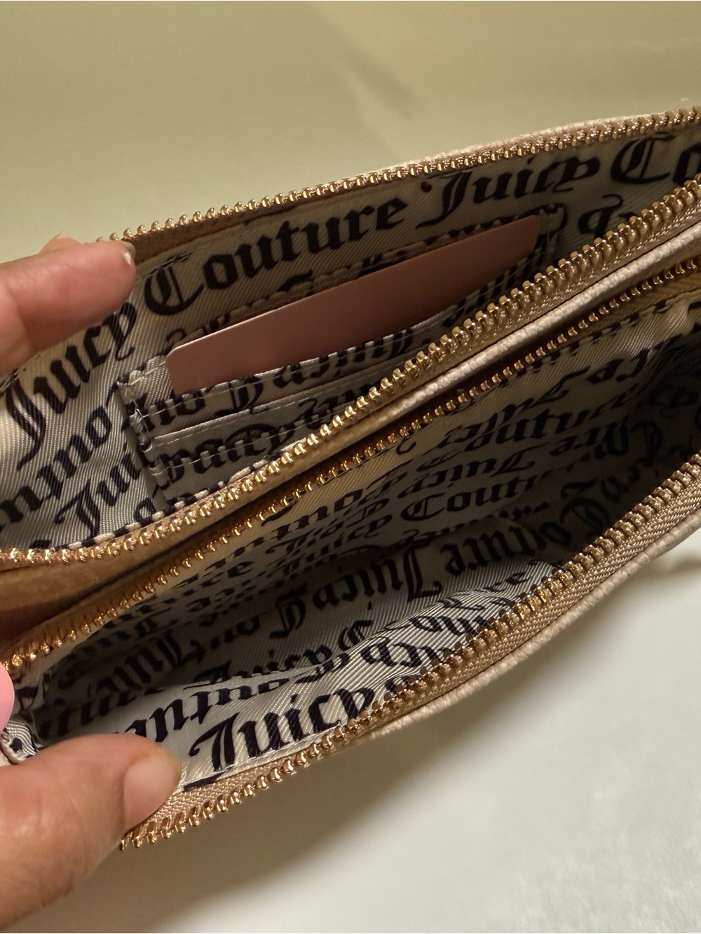 Juicy Couture Heritage Gothic Logo Double Zip Wallet Wristlet Pouch Clutch NWT - Picture 6 of 9